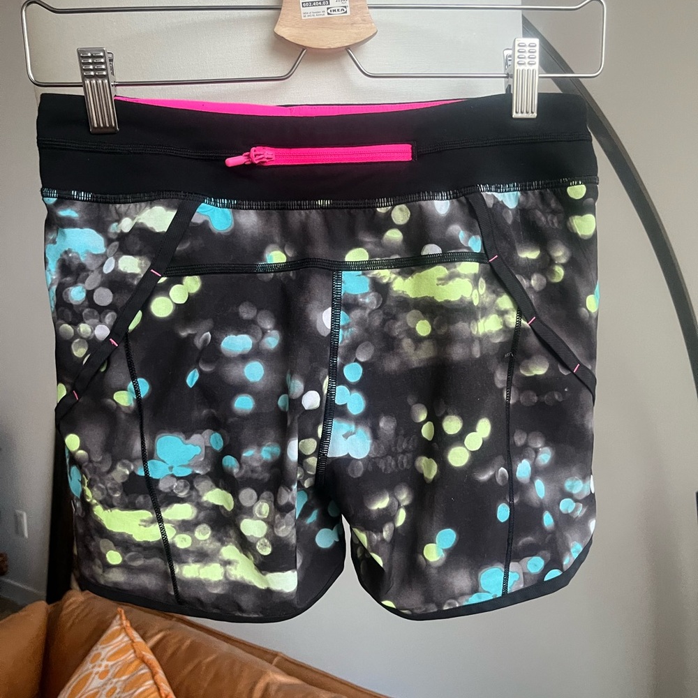 Ivivva by Lululemon Relay Racer Shorts - Picture 5 of 6